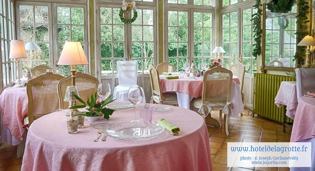 Hotel De La Grotte Montignac  Bagian luar foto