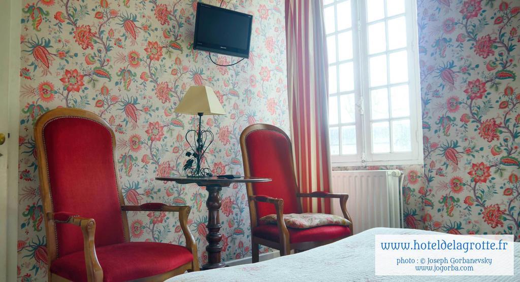 Hotel De La Grotte Montignac  Bagian luar foto